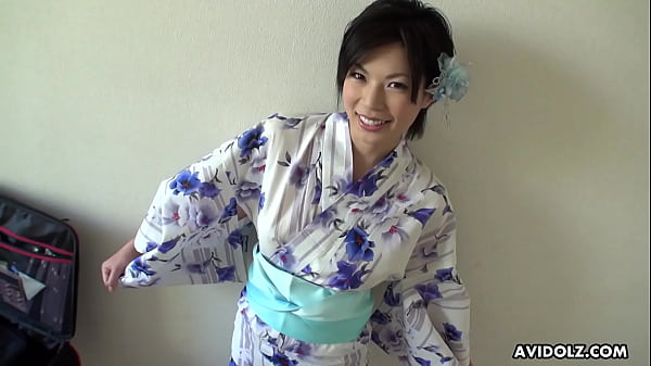 Japanese brunette kimono lady Saki Aoyama cock sucking,uncensored.