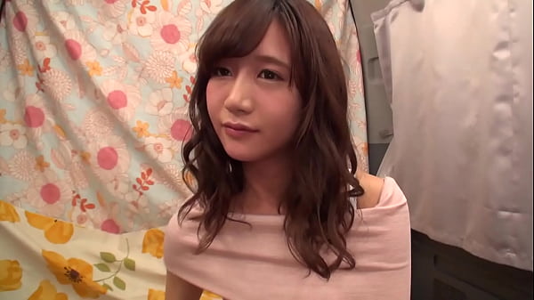 [Super erotic de sorry!] Interview with a girl who works at a girls bar! Aya (22) Momo Minamoto &rarr_ She's so cute but she doesn't have a boyfriend! ? &rarr_Drinking a lot! ●My face turns red from fighting! One more breath